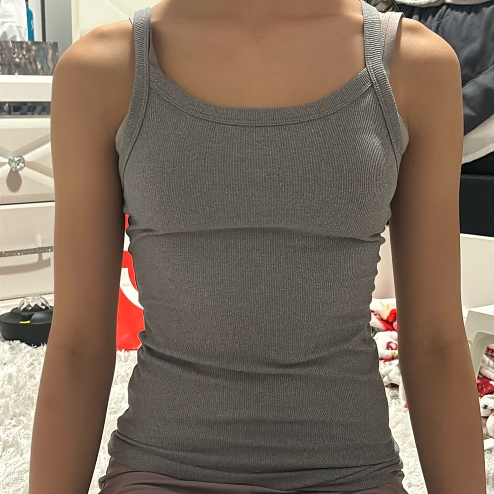 no boundaries gray tank top